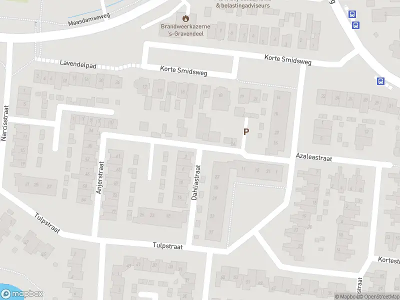 Ambulance met grote spoed naar de Anjerstraat in 's-Gravendeel