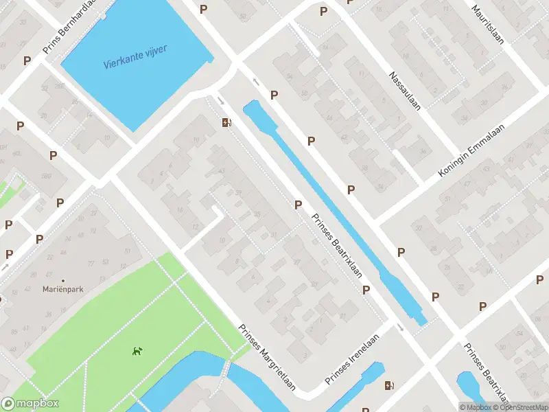 Ambulance met grote spoed naar de Prins Bernhardlaan in Leidschendam