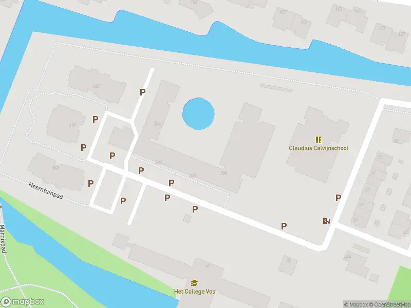 Ambulance met grote spoed naar de Claudius Civilislaan in Vlaardingen