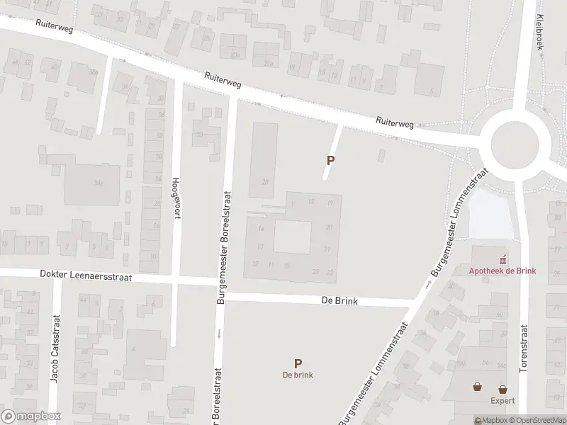 Ambulance met grote spoed naar de De Brink in Castricum