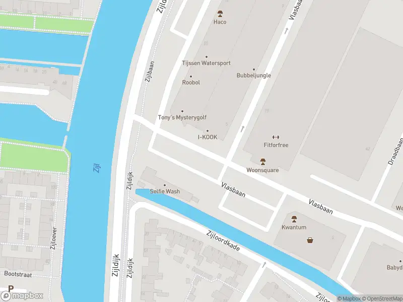 Ambulance met gepaste spoed naar de Vlasbaan in Leiderdorp