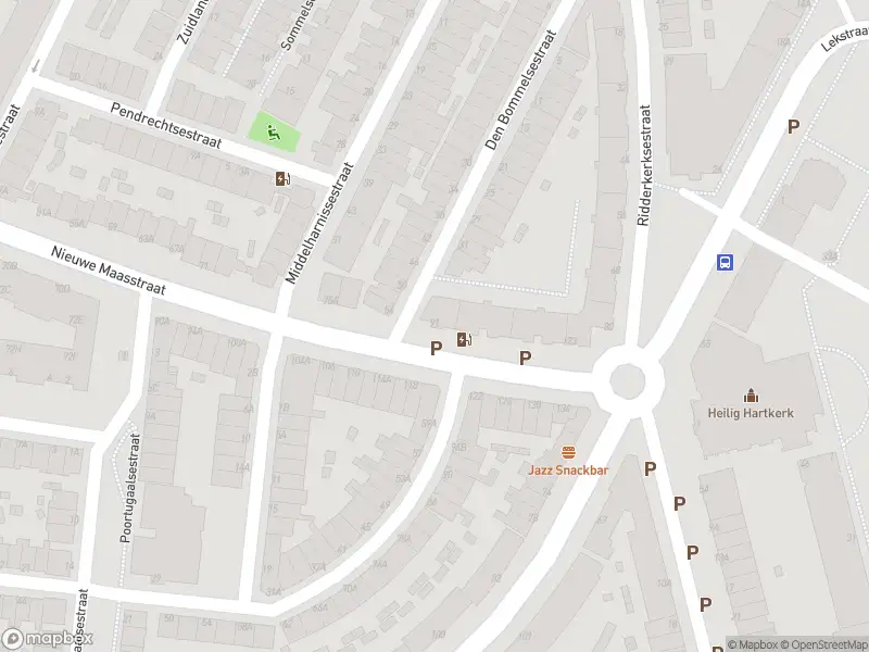 Ambulance met grote spoed naar de Nieuwe Maasstraat in Schiedam