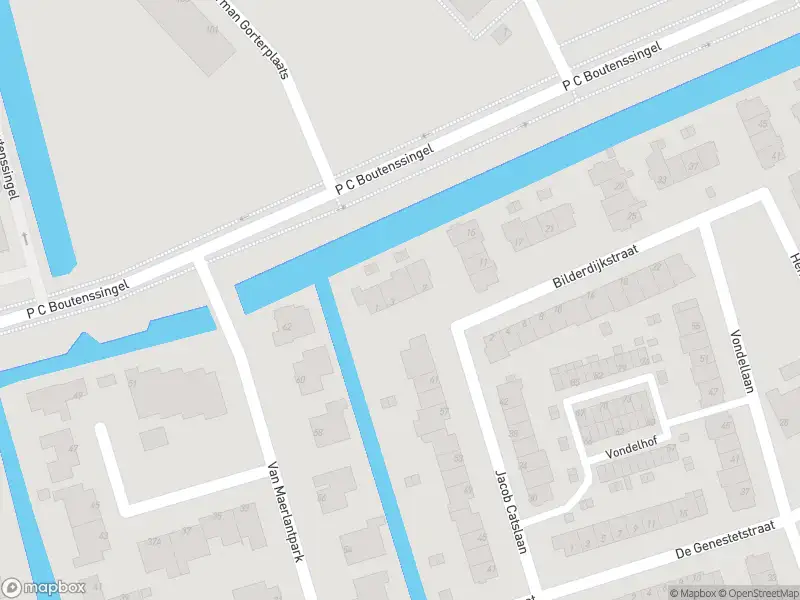 Ambulance met grote spoed naar de Bilderdijkstraat in Capelle aan den IJssel