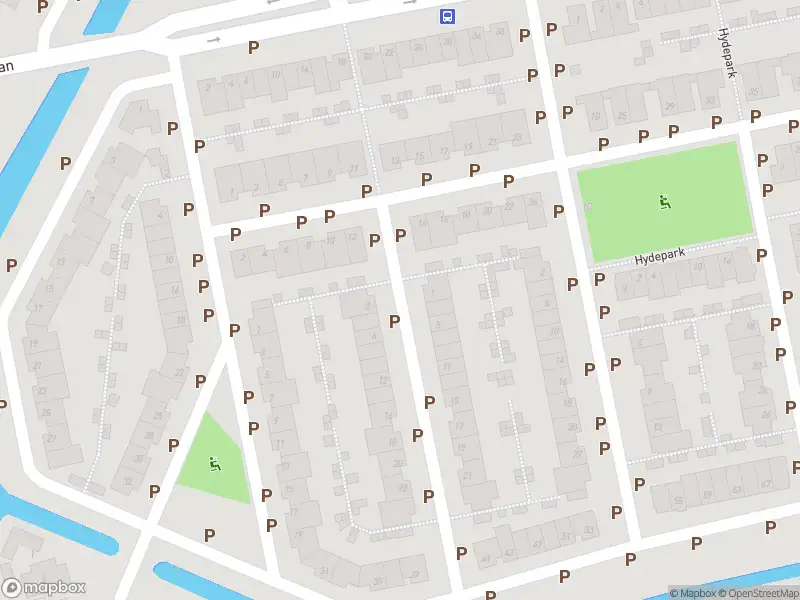 Ambulance met gepaste spoed naar de Vondelpark in Purmerend