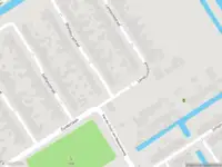 Ambulance met grote spoed naar de Rhijnsburgstraat in Rotterdam