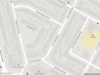 Ambulance met grote spoed naar de Leeuwendalersstraat in Haarlem