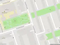 Ambulance met grote spoed naar de Lederambachtstraat in Amsterdam