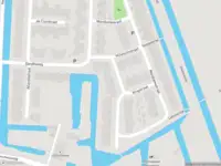 Ambulance met gepaste spoed naar de Van Dethstraat in Gouda