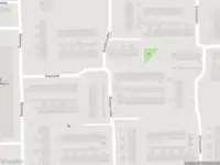 Brandweer met gepaste spoed naar de Weegschaal in Hoogezand