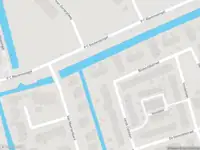 Ambulance met grote spoed naar de Bilderdijkstraat in Capelle aan den IJssel