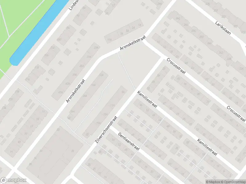 Ambulance met grote spoed naar de Zilverschoonstraat in Rotterdam