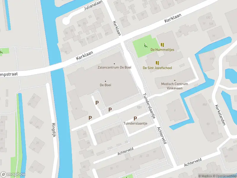 Ambulance met grote spoed naar de Tuinderslaantje in Vinkeveen