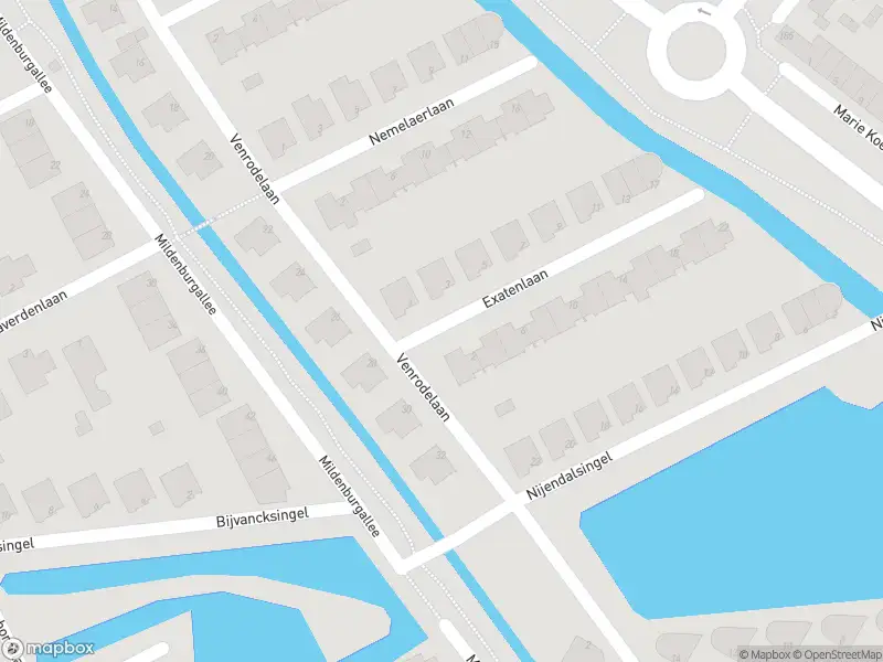 Ambulance met gepaste spoed naar de Exatenlaan in Spijkenisse