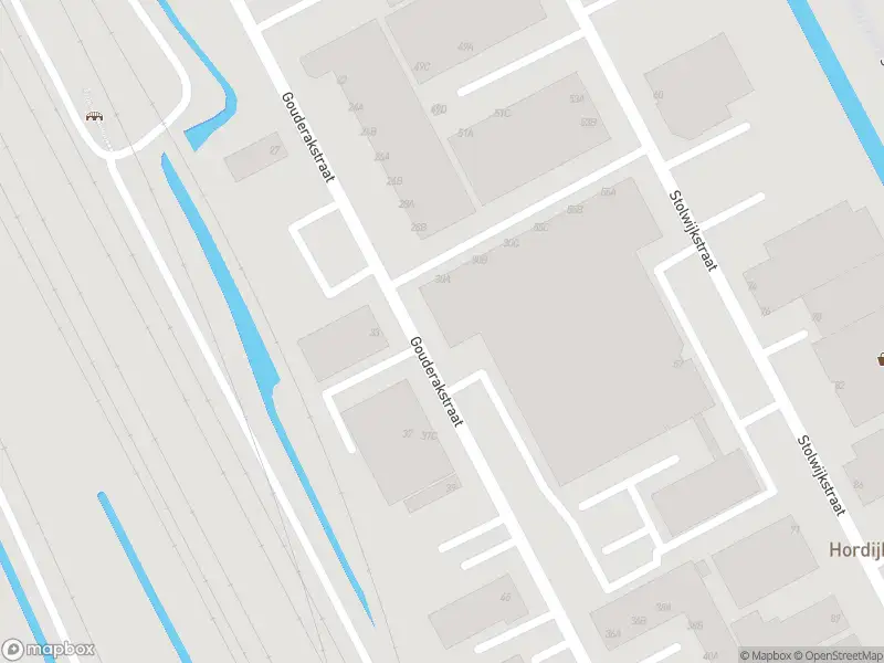 Politie naar de Gouderakstraat in Rotterdam