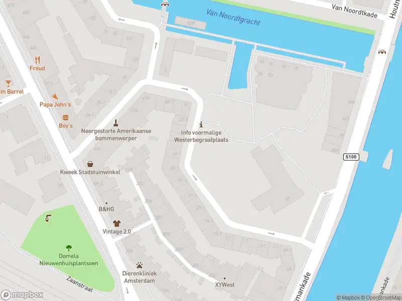 Ambulance met gepaste spoed naar de Westzaanstraat in Amsterdam