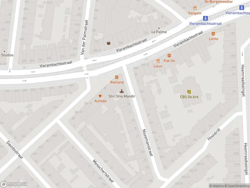 Ambulance met grote spoed naar de Nozemanstraat in Rotterdam