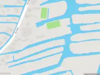 Ambulance naar de De Haal in Oostzaan vanwege ongeval met letsel