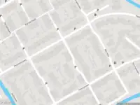 Ambulance met grote spoed naar de Koningsmantel in Alphen aan den Rijn