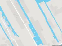 Ambulance met grote spoed naar de Aalsmeerderweg in Aalsmeer