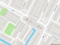 Ambulance met gepaste spoed naar de Van Hogendorpweg in Alblasserdam