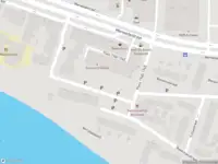 Ambulance met gepaste spoed naar de Plein 1940-1945 in Dordrecht