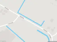 Ambulance met grote spoed naar de Middelweg in Vierpolders