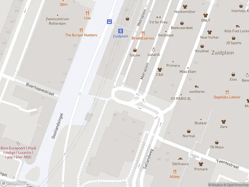 Ambulance met gepaste spoed naar de Metroplein in Rotterdam