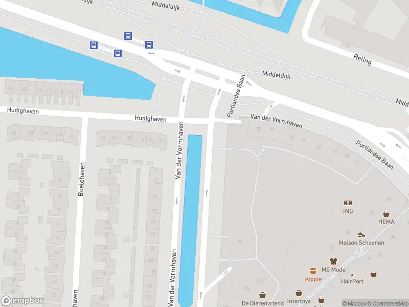 Ambulance met gepaste spoed naar de Van der Vormhaven in Barendrecht