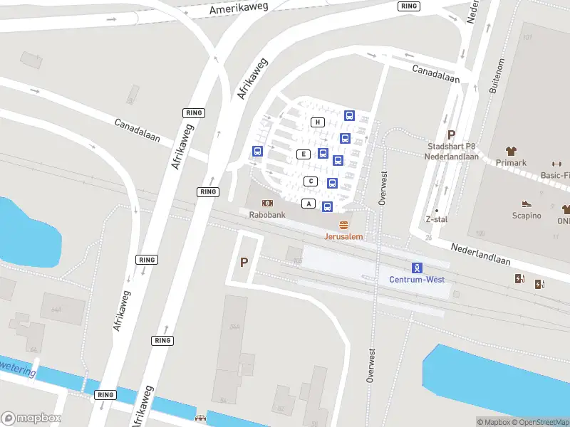 Ambulance met grote spoed naar de Centrum West in Zoetermeer