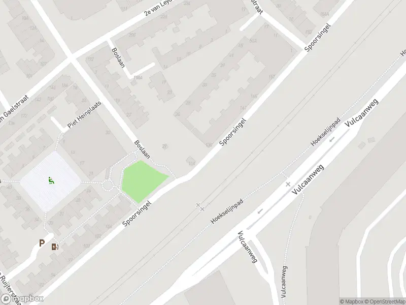 Ambulance met grote spoed naar de Spoorsingel in Vlaardingen