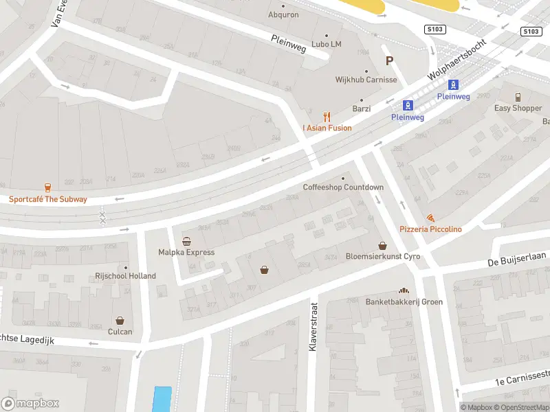 Ambulance met grote spoed naar de Wolphaertsbocht in Rotterdam