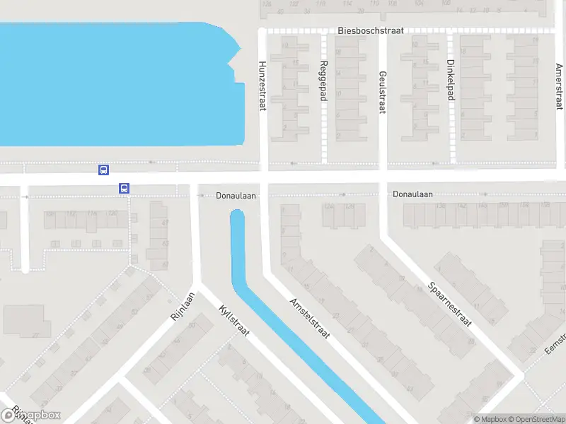Politie naar de Amstelstraat in Spijkenisse vanwege dier(en) in nood