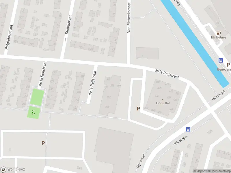 Ambulance met gepaste spoed naar de De la Reijstraat in Ridderkerk