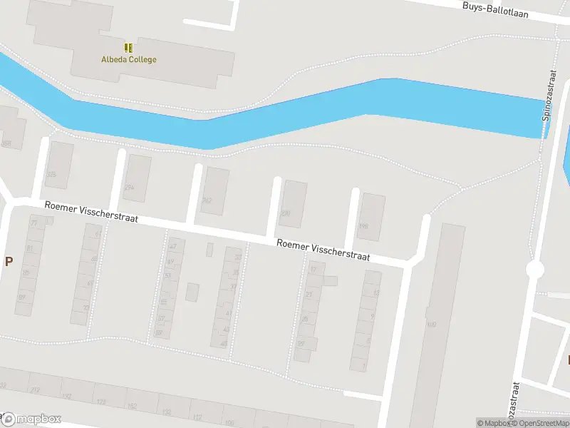 Ambulance met grote spoed naar de Roemer Visscherstraat in Vlaardingen