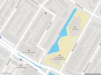 Ambulance met gepaste spoed naar de Groene Zoom in Alblasserdam