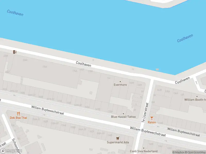 Ambulance met gepaste spoed naar de Coolhaven in Rotterdam