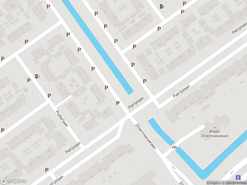 Ambulance met grote spoed naar de Zilvermeeuwlaan in Leidschendam