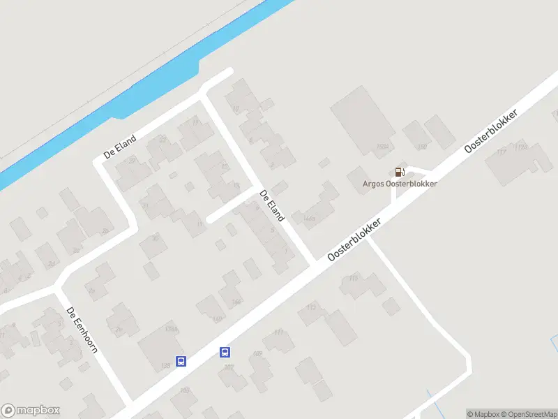 Ambulance met grote spoed naar de De Eland in Oosterblokker