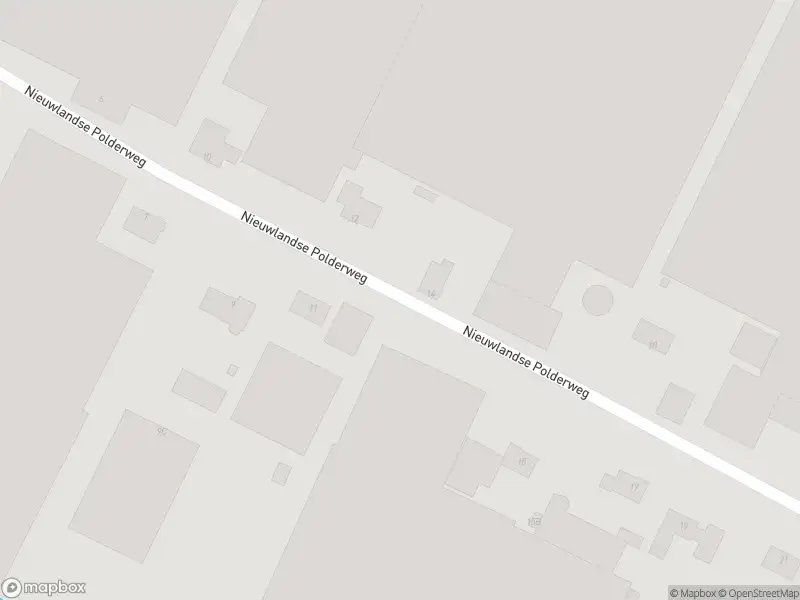 Ambulance met grote spoed naar de Nieuwlandse Polderweg in Hoek van Holland vanwege waarnemen gaslucht