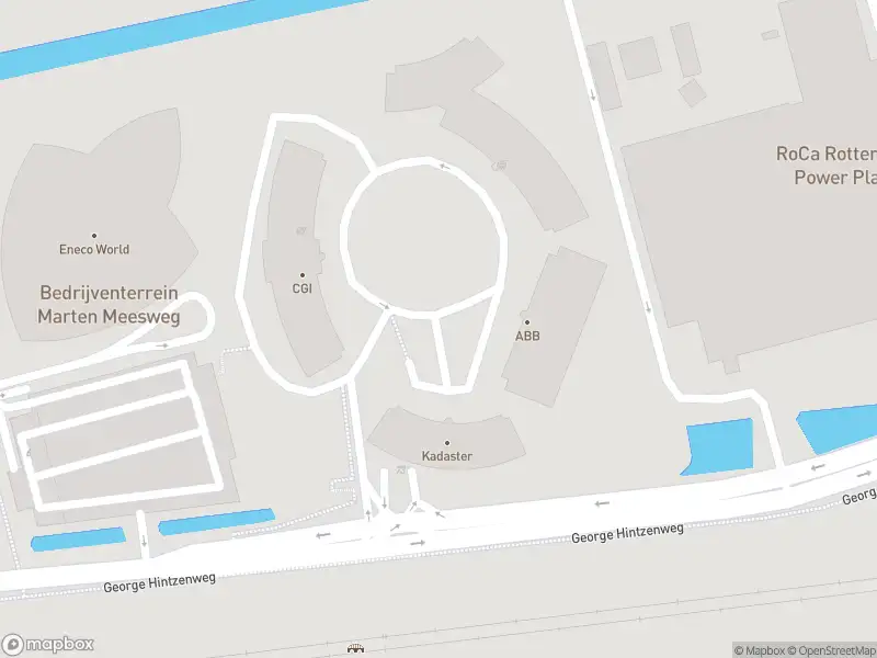 Ambulance met grote spoed naar de Capelseweg in Rotterdam