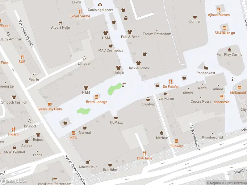 Ambulance met gepaste spoed naar de Binnenwegplein in Rotterdam