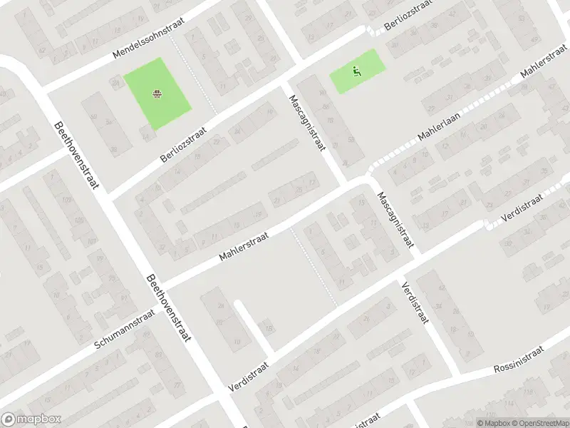 Ambulance met grote spoed naar de Mahlerstraat in Heemskerk