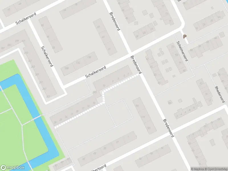 Ambulance met gepaste spoed naar de Bredenoord in Rotterdam