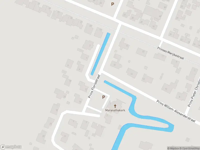 Brandweer met gepaste spoed naar de Prins Florisstraat in Dinteloord vanwege een buitenbrand