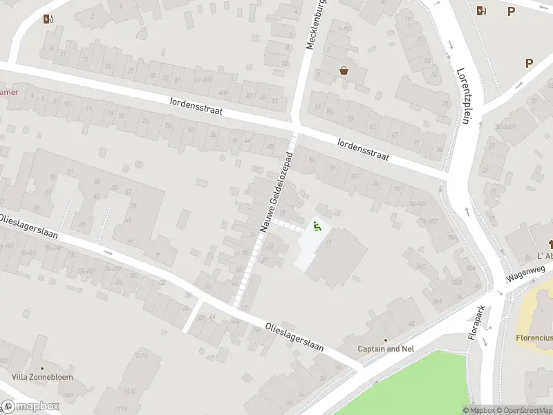 Ambulance met gepaste spoed naar de Nauwe Geldelozepad in Haarlem