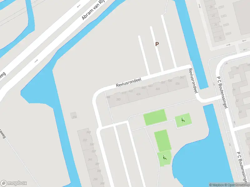 Ambulance met grote spoed naar de Reviusrondeel in Capelle aan den IJssel