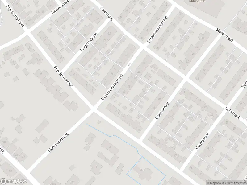 Ambulance met gepaste spoed naar de Blokmakersstraat in Alblasserdam