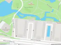 Brandweer met gepaste spoed naar de Hansenstraat in Leiden