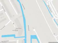 Ambulance met gepaste spoed naar de Pascalweg in Rotterdam