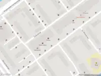 Ambulance met gepaste spoed naar de Monseigneur Nolenslaan in Schiedam